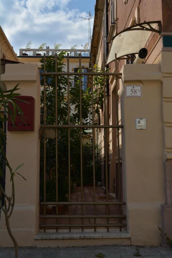 Mediterraneo Reggio di Calabria Luaran gambar